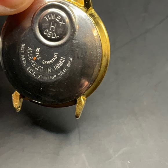 Vintage 1979 Timex Q H CELL Dial England Analog Men's Watch Sz. 36 MM - Picture 4 of 5